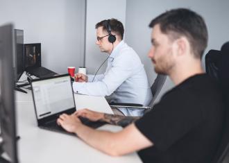 Full-cycle software development team