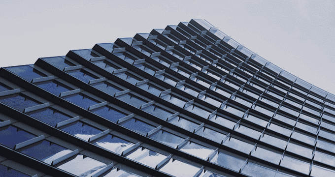 Digital enterprise leverages integrated data hubs and automated facility controls in high-rise offices