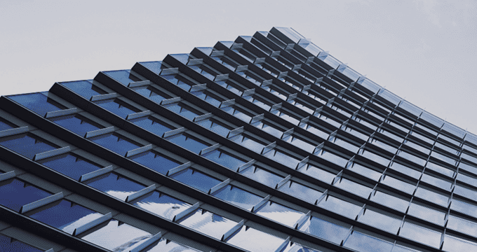 Digital enterprise leverages integrated data hubs and automated facility controls in high-rise offices